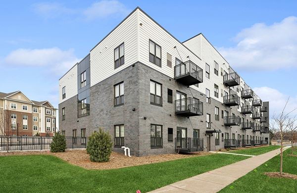 outside of wangstad commons building